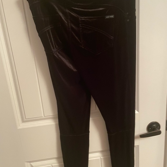 Velvet black legging - Picture 6 of 6
